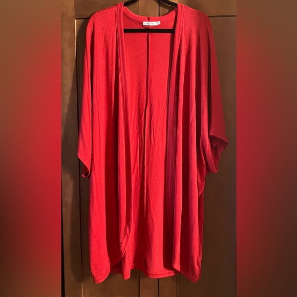 3 for $30. Long cocoon sweater - Picture 1 of 3